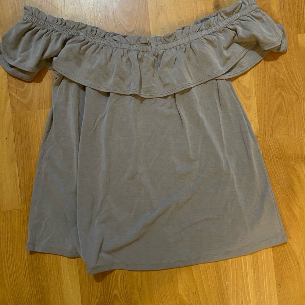 Off-Shoulder Top